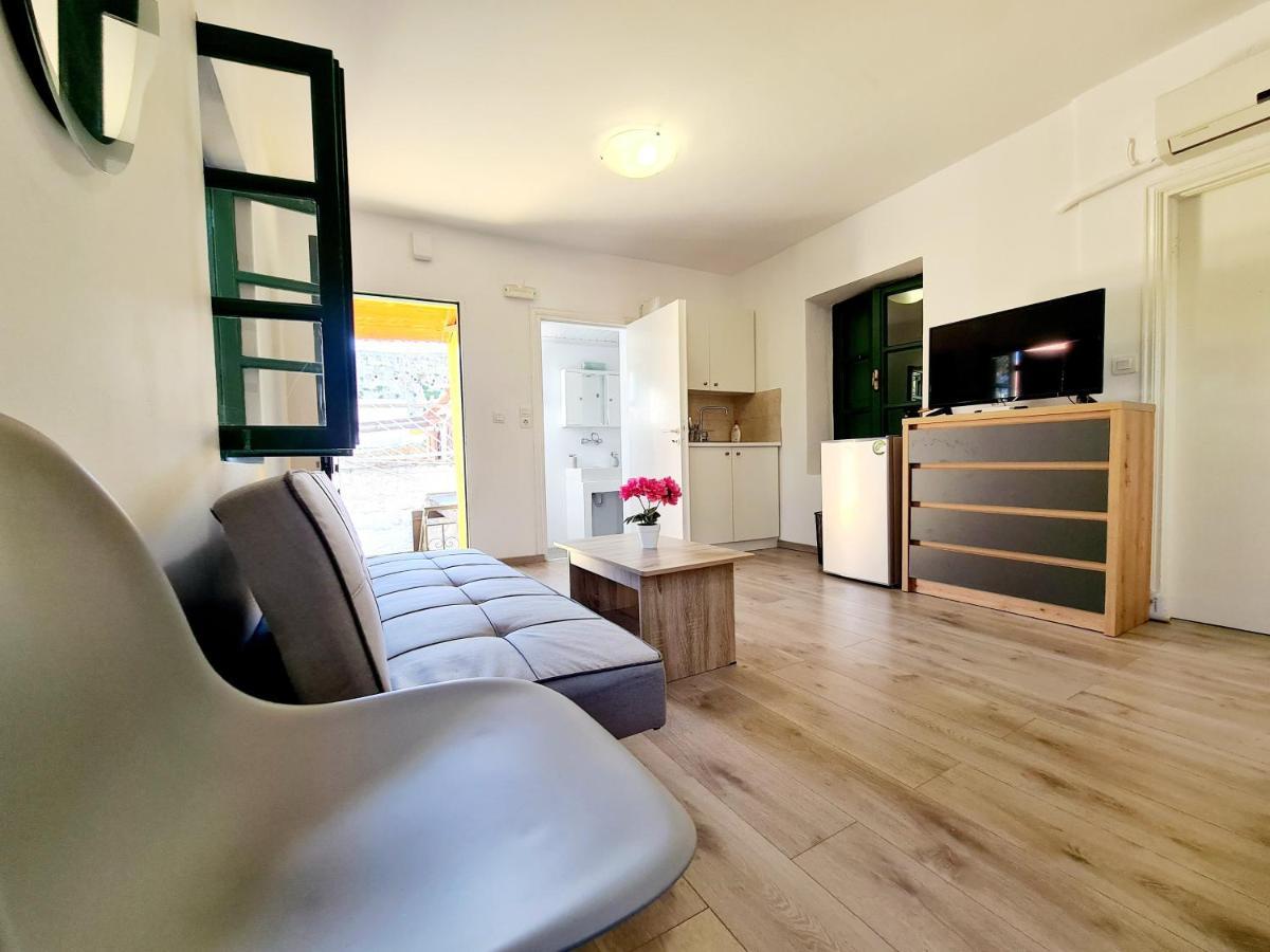 Piccolo Modern Suites Old Town Rhodes City 外观 照片