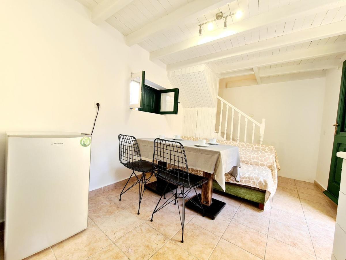 Piccolo Modern Suites Old Town Rhodes City 外观 照片