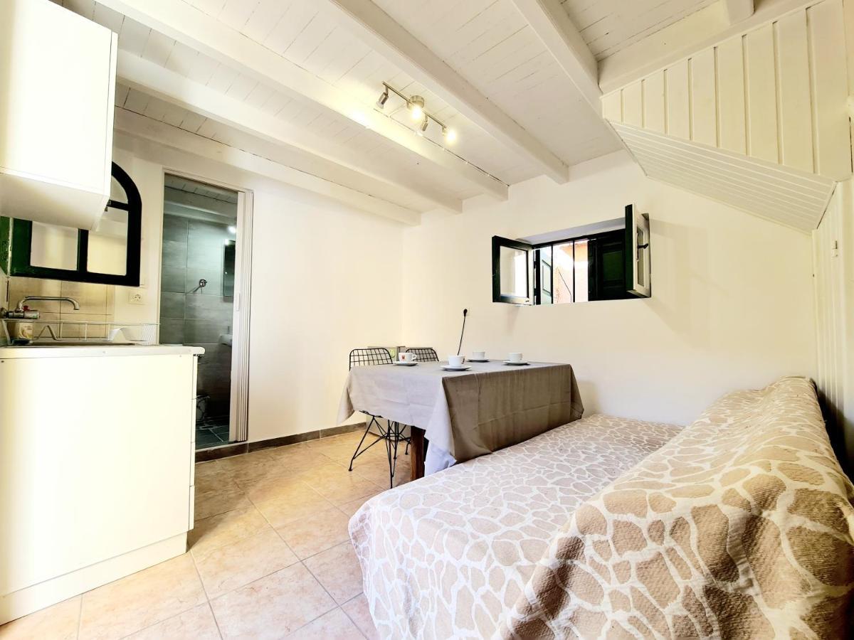 Piccolo Modern Suites Old Town Rhodes City 外观 照片