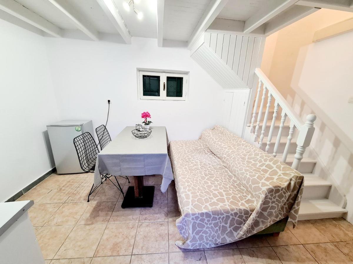 Piccolo Modern Suites Old Town Rhodes City 外观 照片
